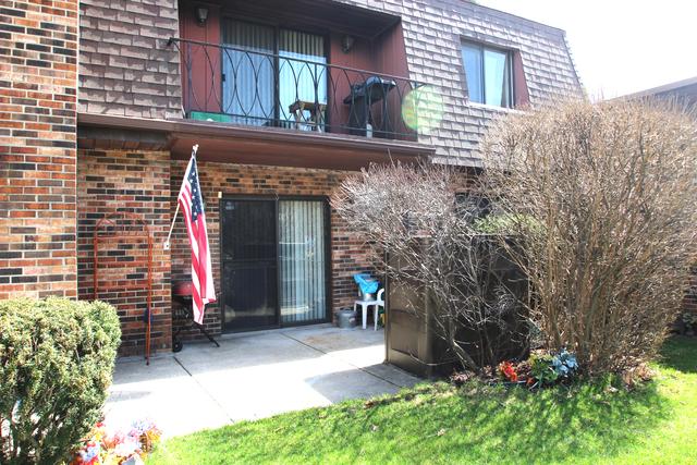 34 W Maple Ave., Mundelein, IL 60060