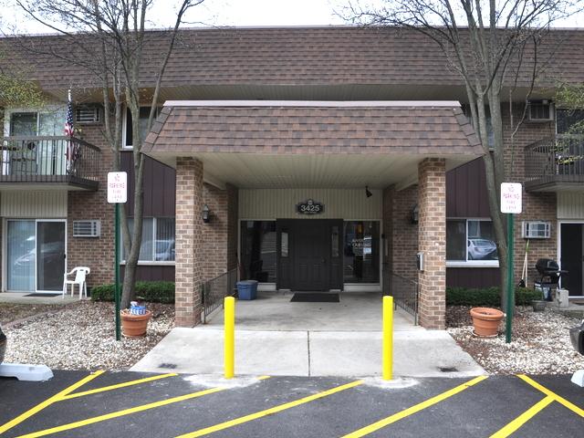 3425 83rd St. #D13, Woodridge, IL 60517