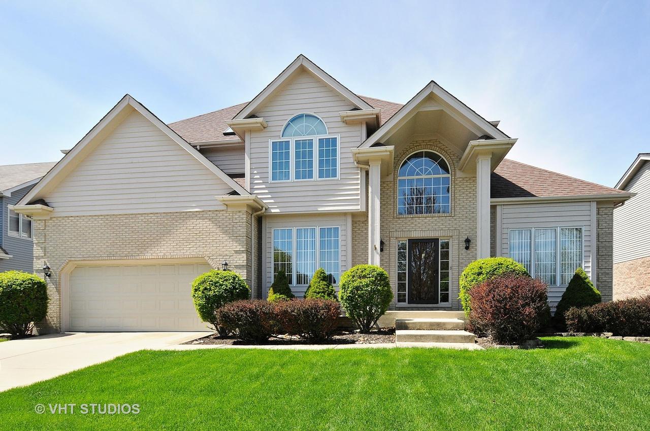 4307 Pradel Dr., Naperville, IL 60564