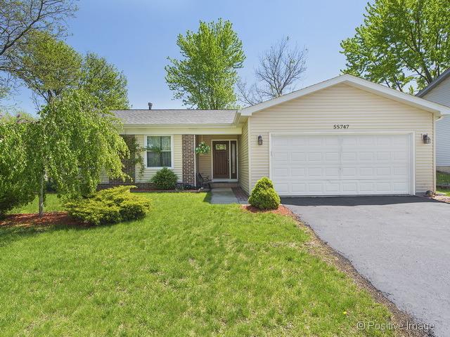 5S747 Sierra Ln., Naperville, IL 60540