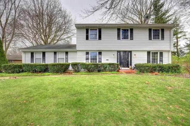 4 Kent Ct., Champaign, IL 61820