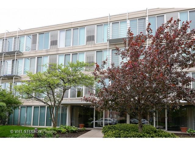 2555 Gross Point Rd. #311, Evanston, IL 60201