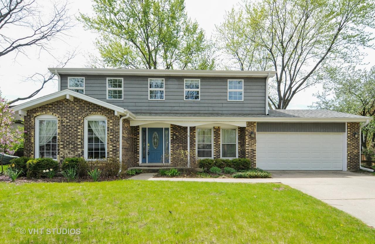 5S640 Ridgeview Ln., Naperville, IL 60540