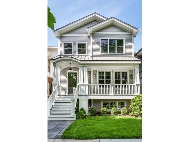 1456 W Hutchinson St., Chicago, IL 60613