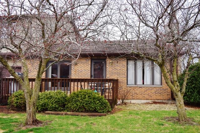 1881 Kerrybrook Ct. #-, Sycamore, IL 60178