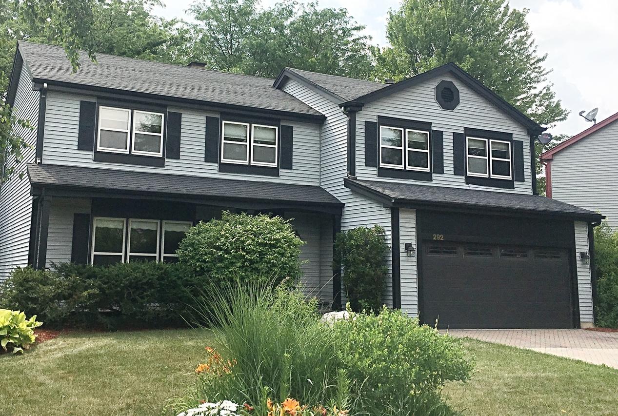 292 Abbeywood Ln., North Aurora, IL 60542
