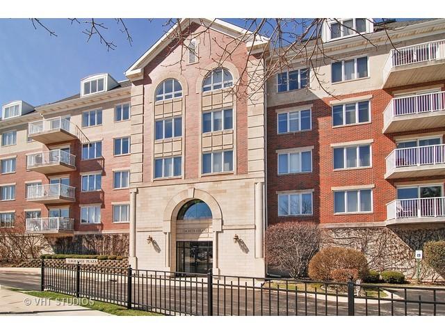 14 S Ashland Ave. #205, La Grange, IL 60525
