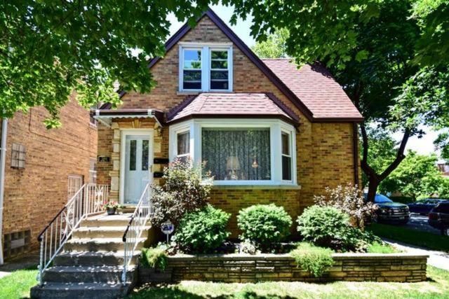 5864 N Melvina Ave., Chicago, IL 60646