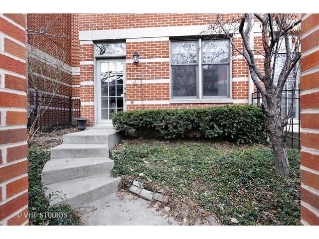 850 N Ogden Ave., Chicago, IL 60642