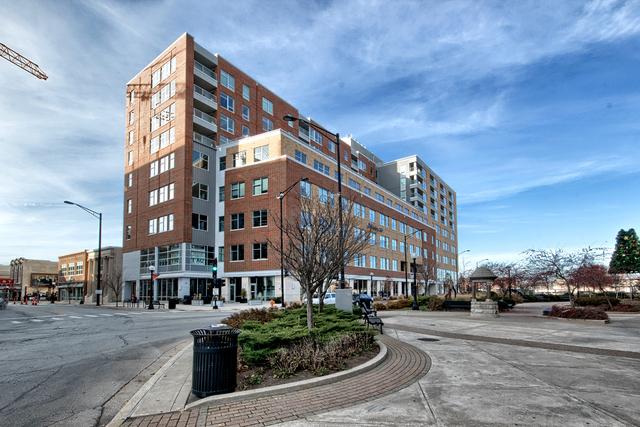301 N Neil St. #612, Champaign, IL 61820