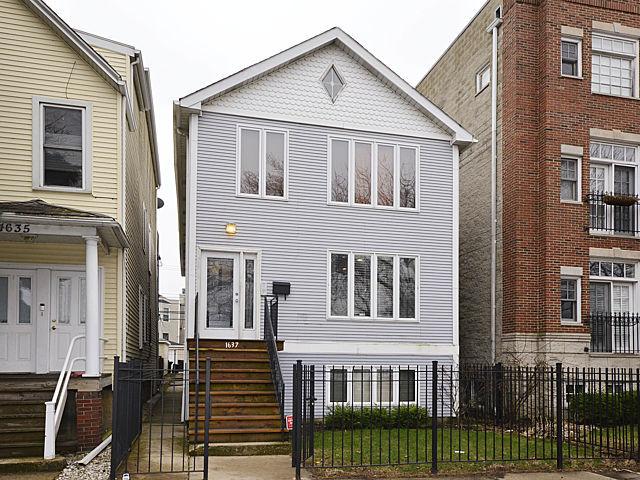 1637 W Wolfram St. #1, Chicago, IL 60657