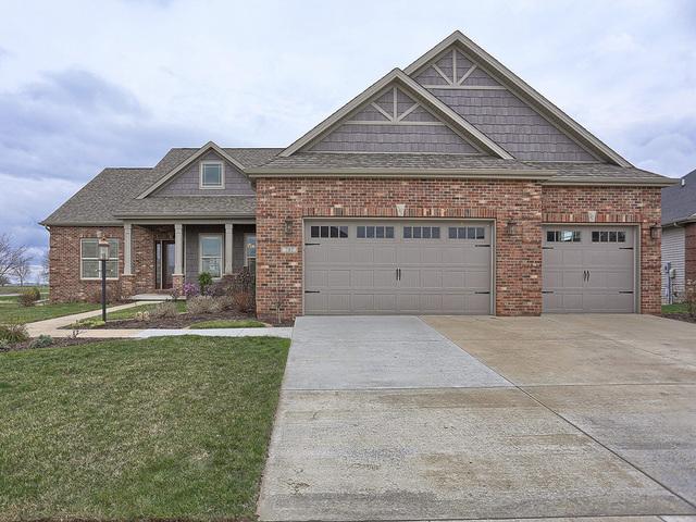 707 Lake Falls Blvd., Savoy, IL 61874