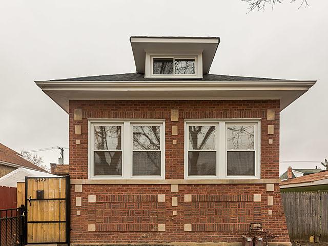 6422 S Sacramento Ave., Chicago, IL 60629