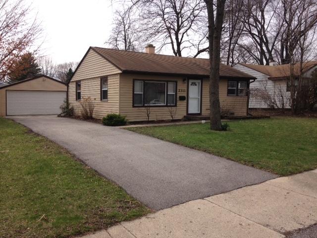 2311 St James St., Rolling Meadows, IL 60008