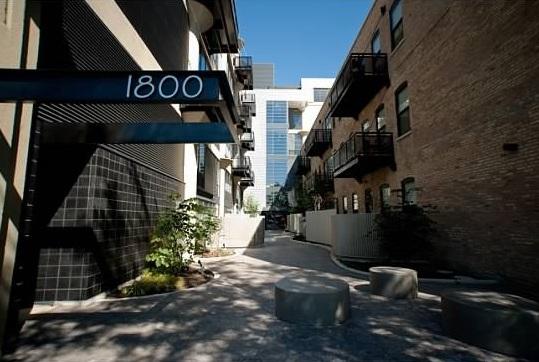 1800 W Grace St. #324, Chicago, IL 60613