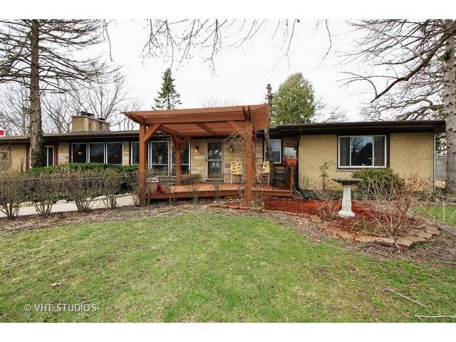 915 N Cold Springs Rd., Woodstock, IL 60098
