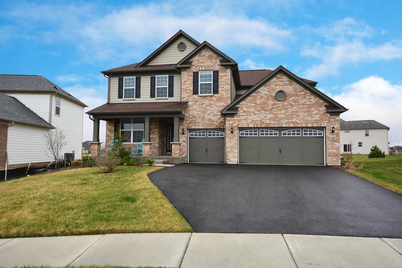 5 Brentwood Dr., Hawthorn Woods, IL 60047