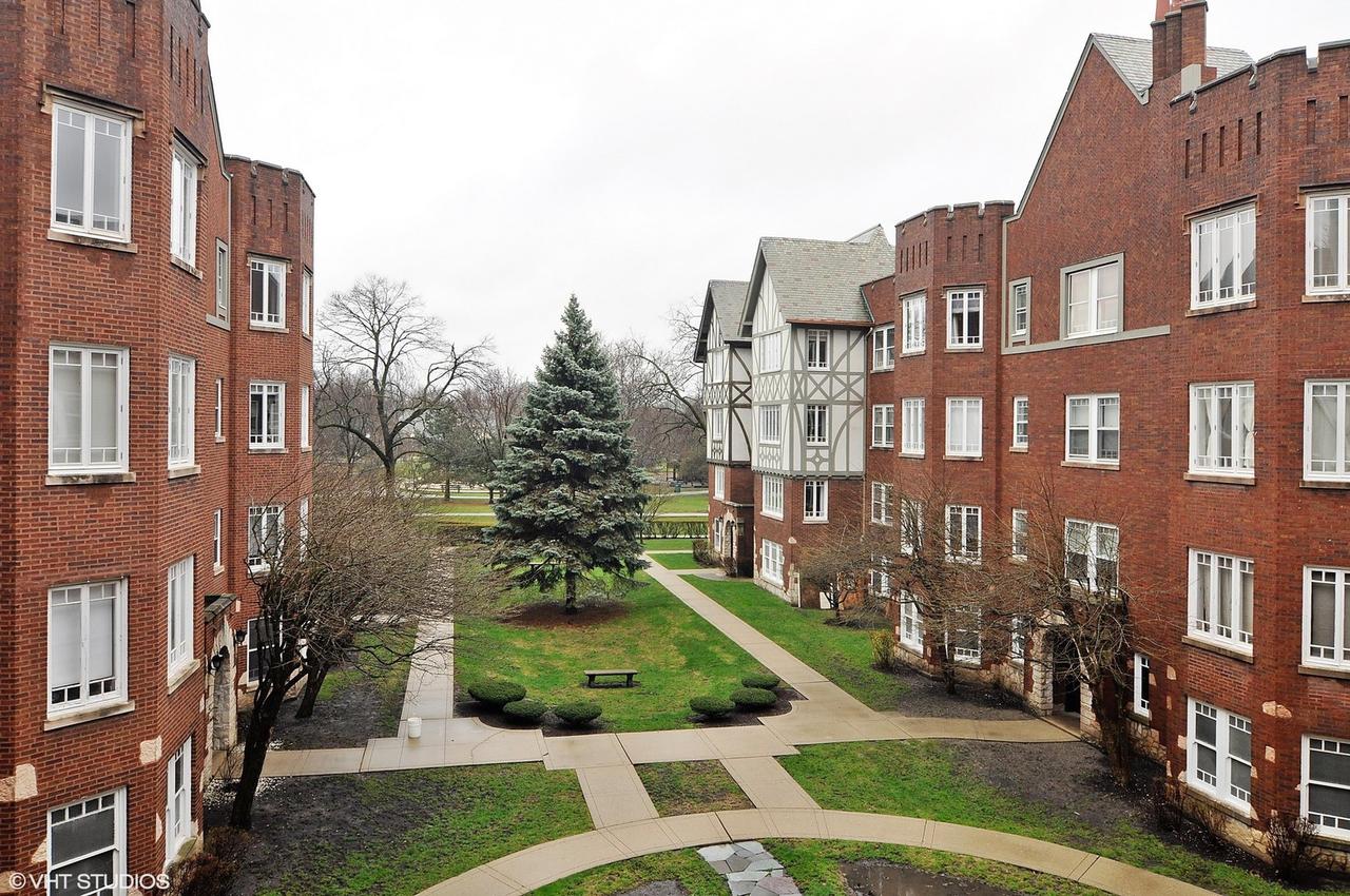 2470 W Estes Ave. #2, Chicago, IL 60645