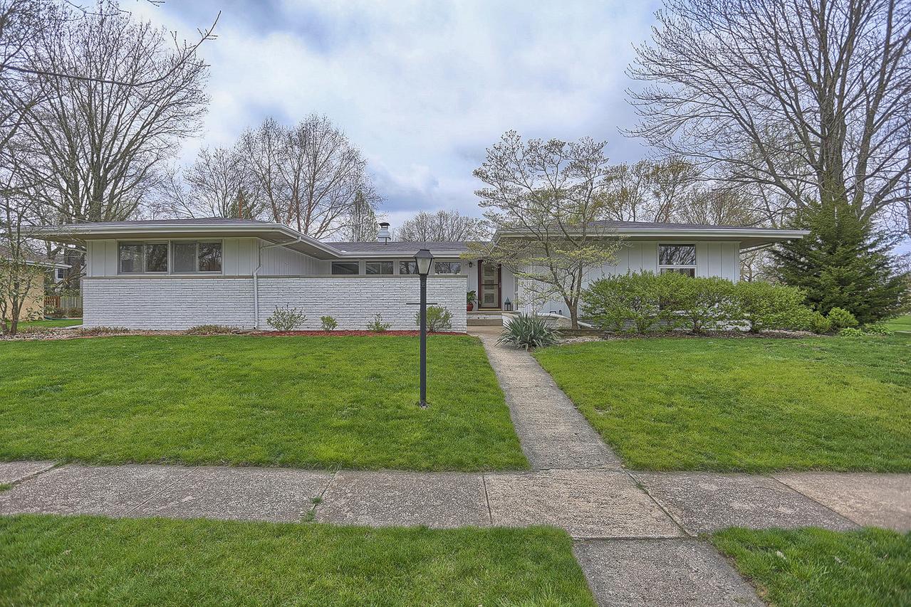 1707 Lincoln Rd., Champaign, IL 61821