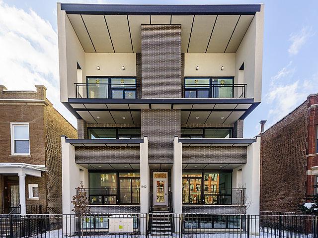 842 N Campbell Ave. #3N, Chicago, IL 60622