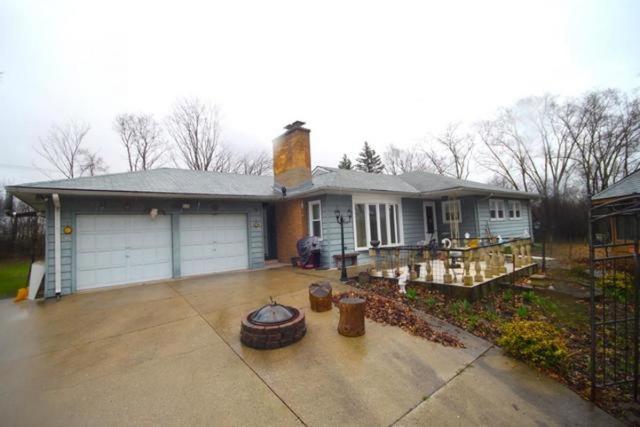 4N083 Lombard Rd., Addison, IL 60101