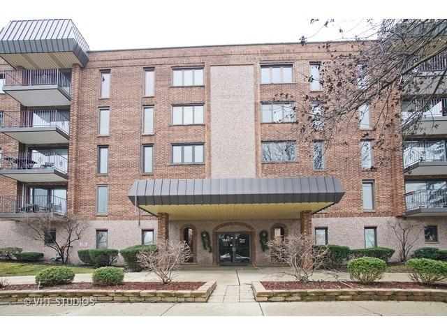 1551 Ashland Ave. #205, Des Plaines, IL 60016