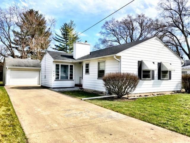 732 S Jackson St., Batavia, IL 60510