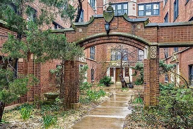 5471 S Ingleside Ave. #3E, Chicago, IL 60615
