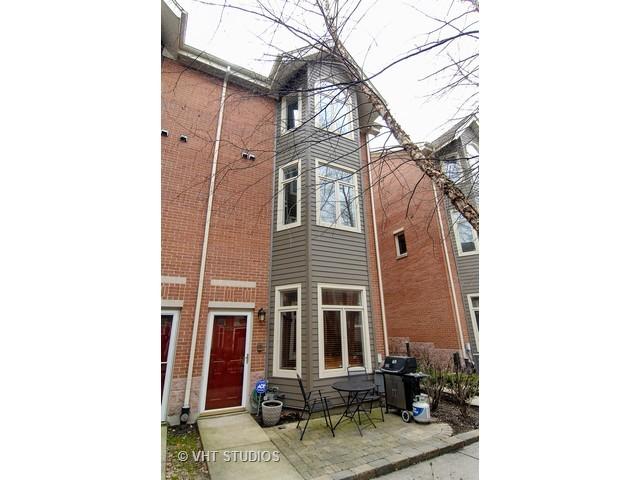 1238 W Fletcher St. #A, Chicago, IL 60657