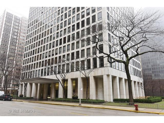 260 E Chestnut St. #4202, Chicago, IL 60611