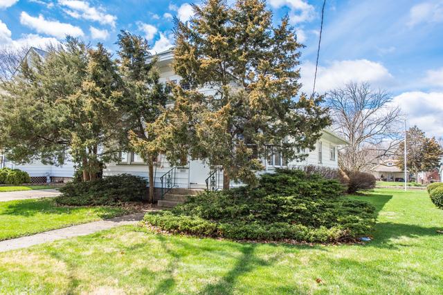 823 5th St., Aurora, IL 60505