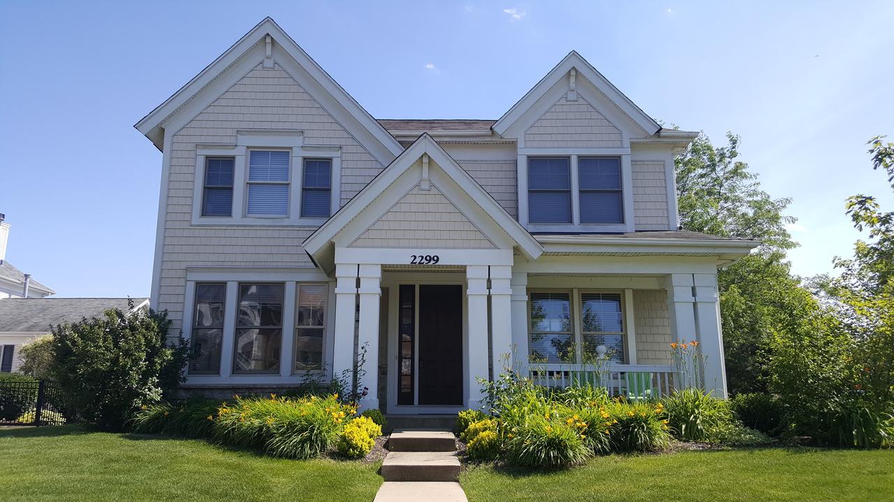 2299 Chestnut Ave., Glenview, IL 60026