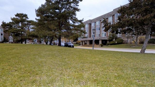 2500 Archbury Ln. #2J, Park Ridge, IL 60068