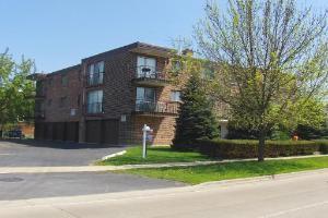 10241 Central Ave. #1B, Oak Lawn, IL 60453