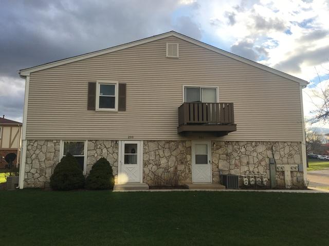 233 Nantucket Harbor, Schaumburg, IL 60193