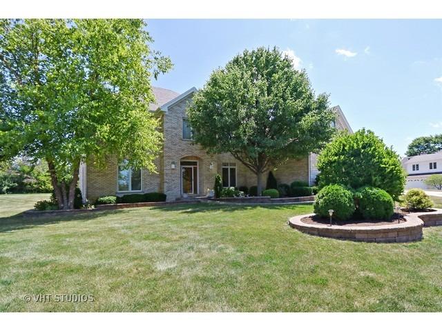 171 Sycamore Dr., Hawthorn Woods, IL 60047