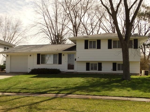 609 S Walnut Ln., Schaumburg, IL 60193