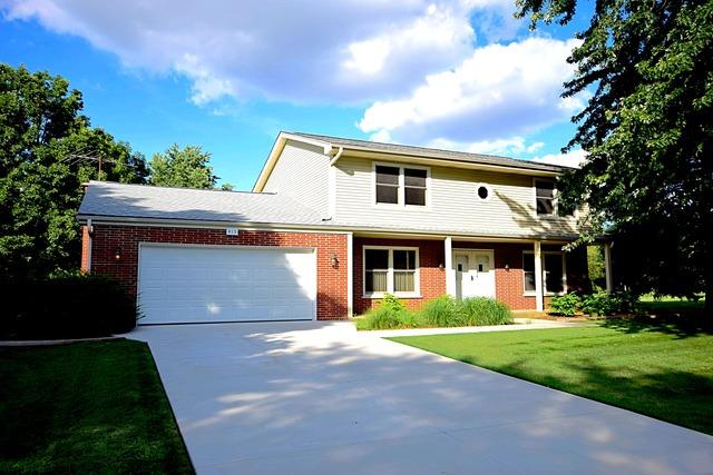 413 Meadowlark Rd., Bloomingdale, IL 60108