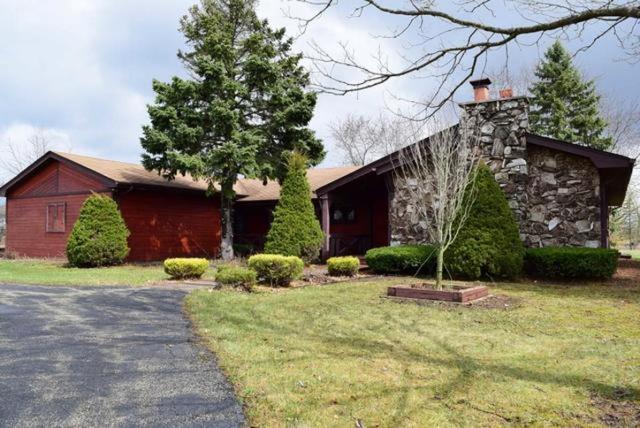22741 S Wirth Ln., Frankfort, IL 60423