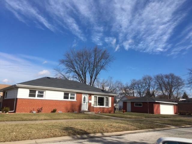 8949 S 50th Ave., Oak Lawn, IL 60453
