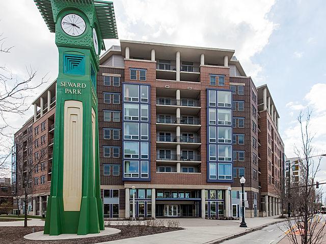 437 W Division St. #306, Chicago, IL 60610