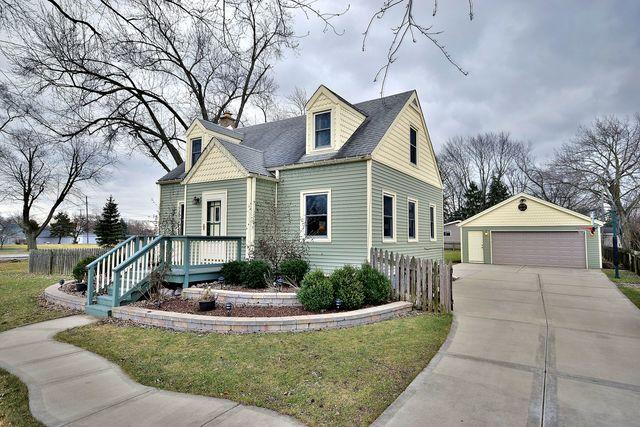 201 Holly Ave., Darien, IL 60561