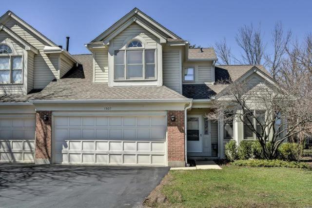 1507 Sheridan Ct., Wheeling, IL 60090