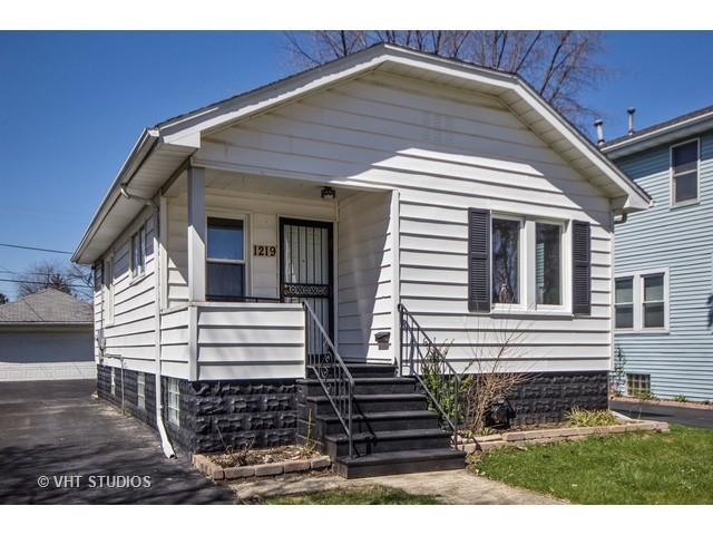 1219 N Kelly Ave., Joliet, IL 60435