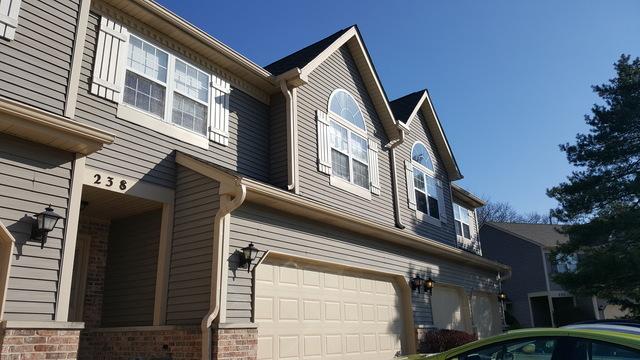 238 Dunridge Cir., East Dundee, IL 60118