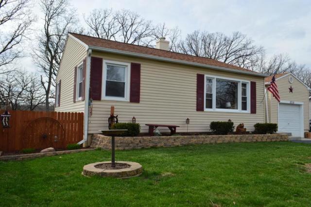 5715 N Woodland Dr., Mchenry, IL 60050