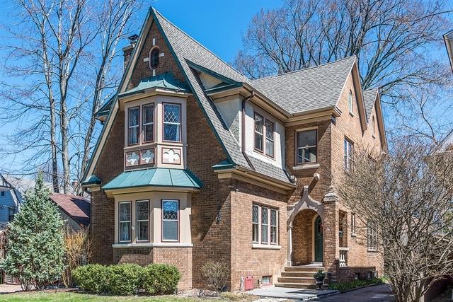 218 Dupee Pl., Wilmette, IL 60091