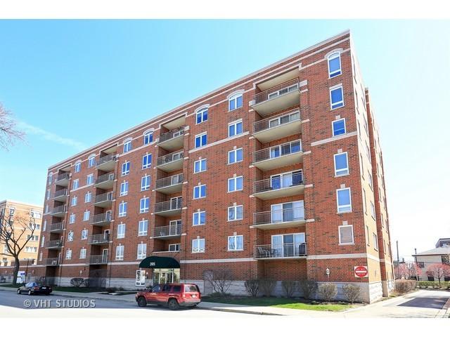 395 Graceland Ave. #206, Des Plaines, IL 60016