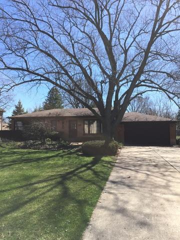 2049 Walnut Cir., Northbrook, IL 60062