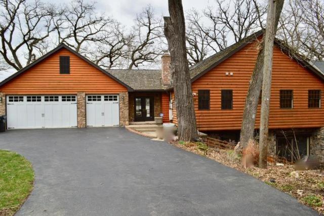 4201 E Lake Shore Dr., Wonder Lake, IL 60097